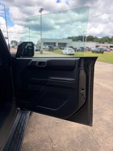 Used 2025 Ford Bronco Outer Banks AWD/4WD image 14