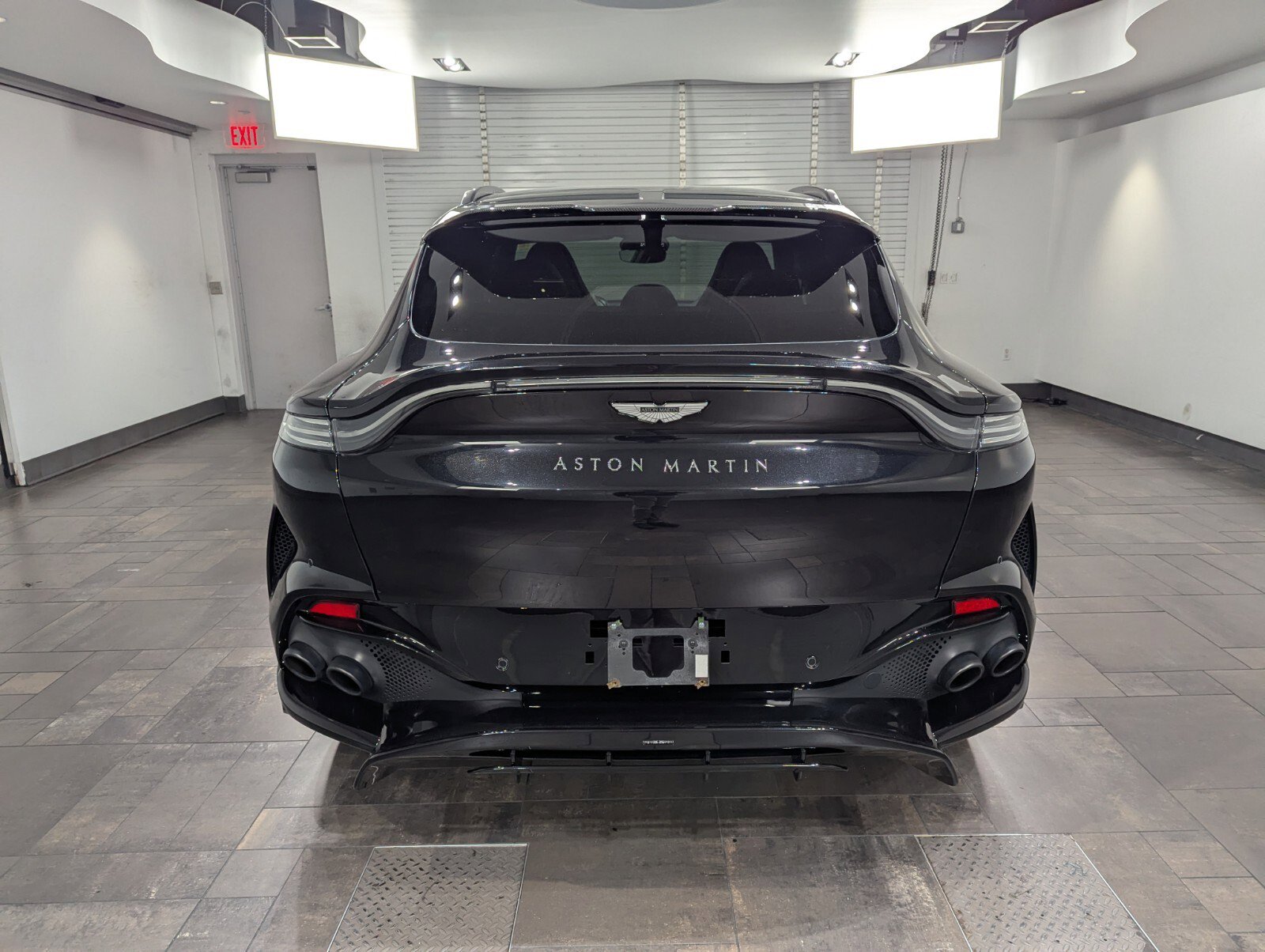 Used 2023 Aston Martin DBX 707 image 26