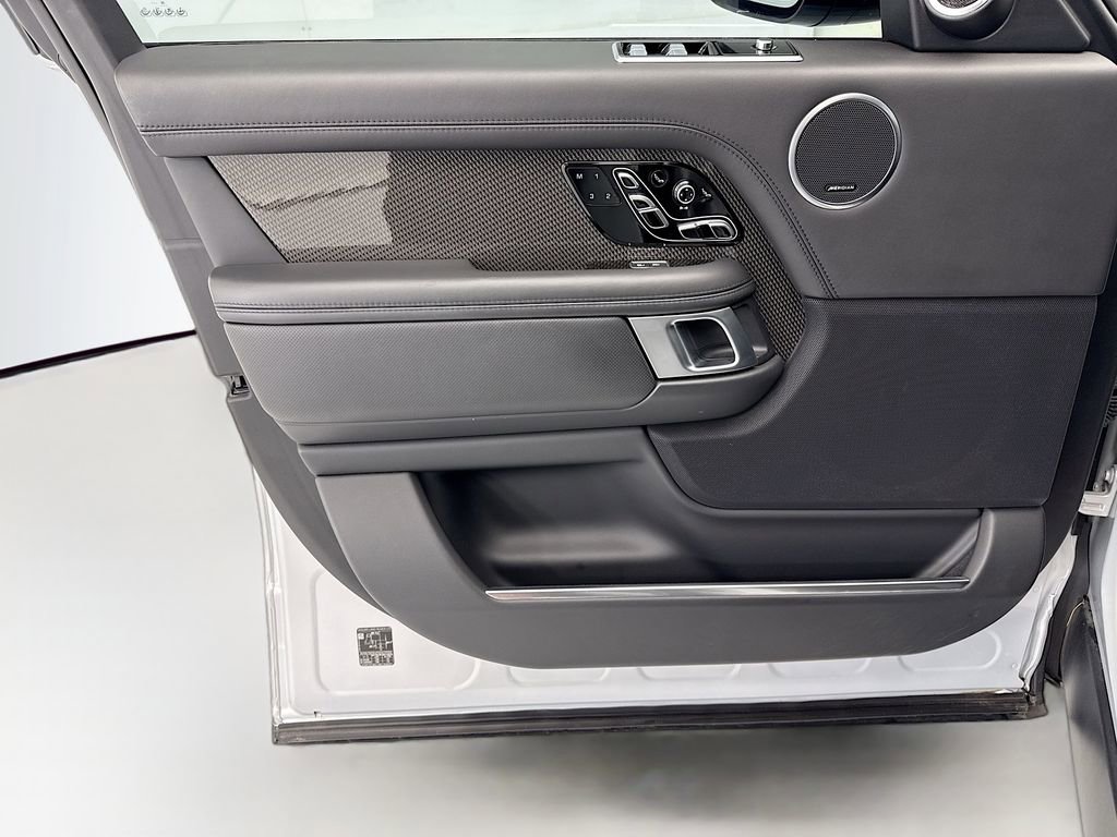 Used 2021 Land Rover Range Rover SV Autobiography Dynamic image 23