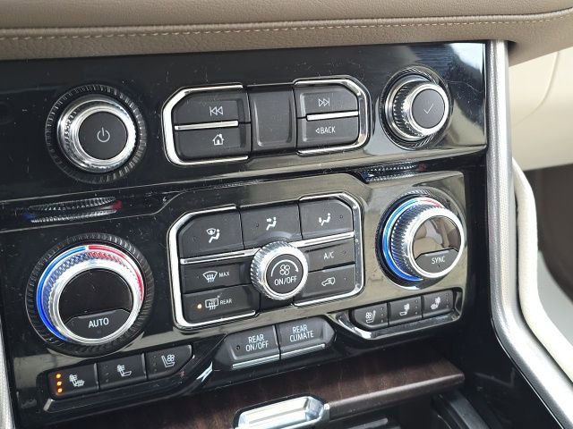 Used 2024 GMC Yukon XL Denali image 18