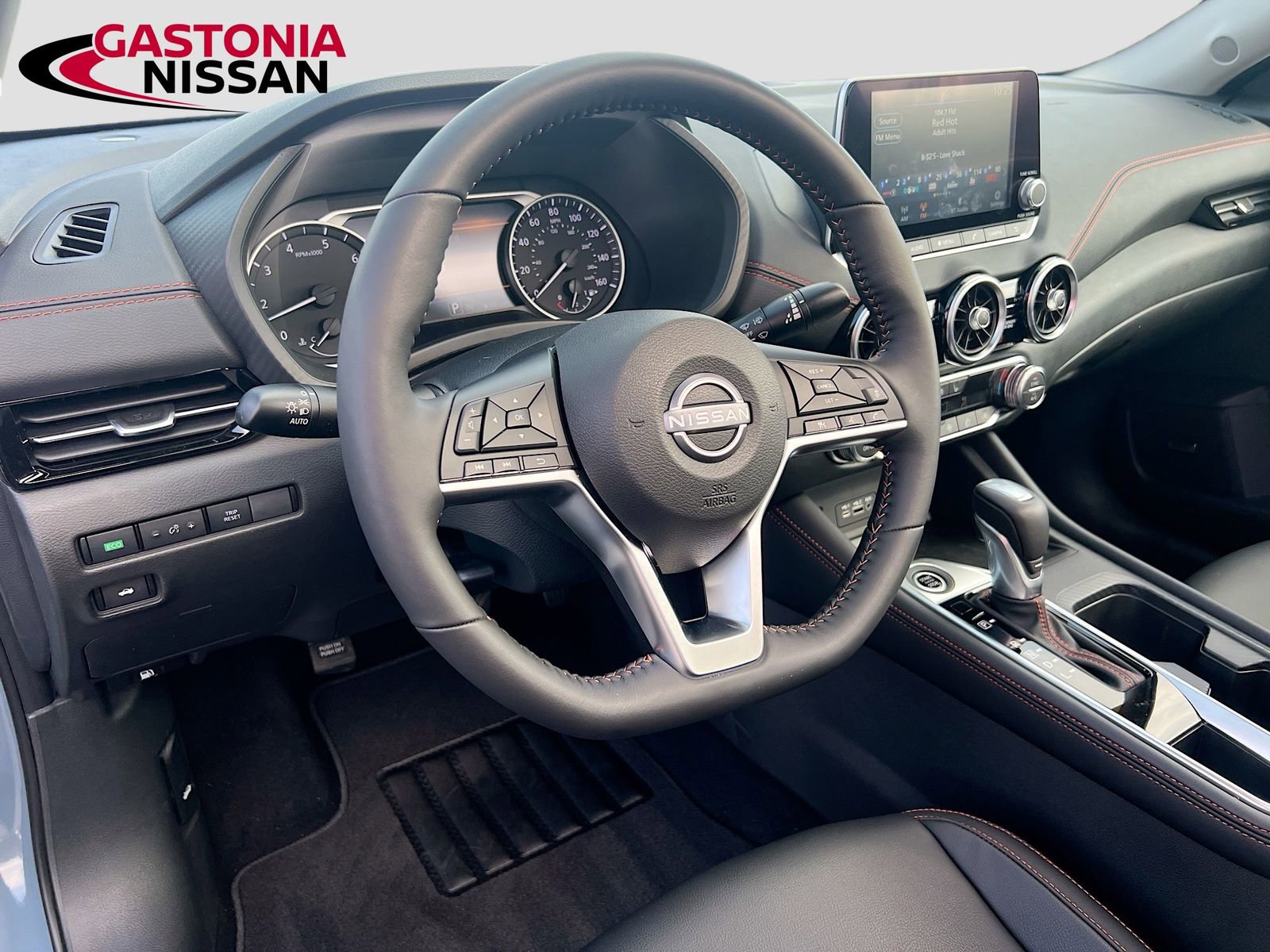 Used 2025 Nissan Sentra SR w/ SR Premium Package image 11