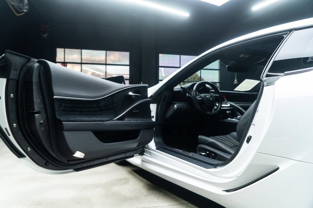 Used 2018 Lexus LC 500 Coupe w/ Touring Package RWD image 20