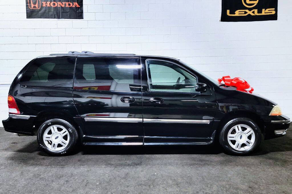 Used 2003 Ford Windstar SE image 6