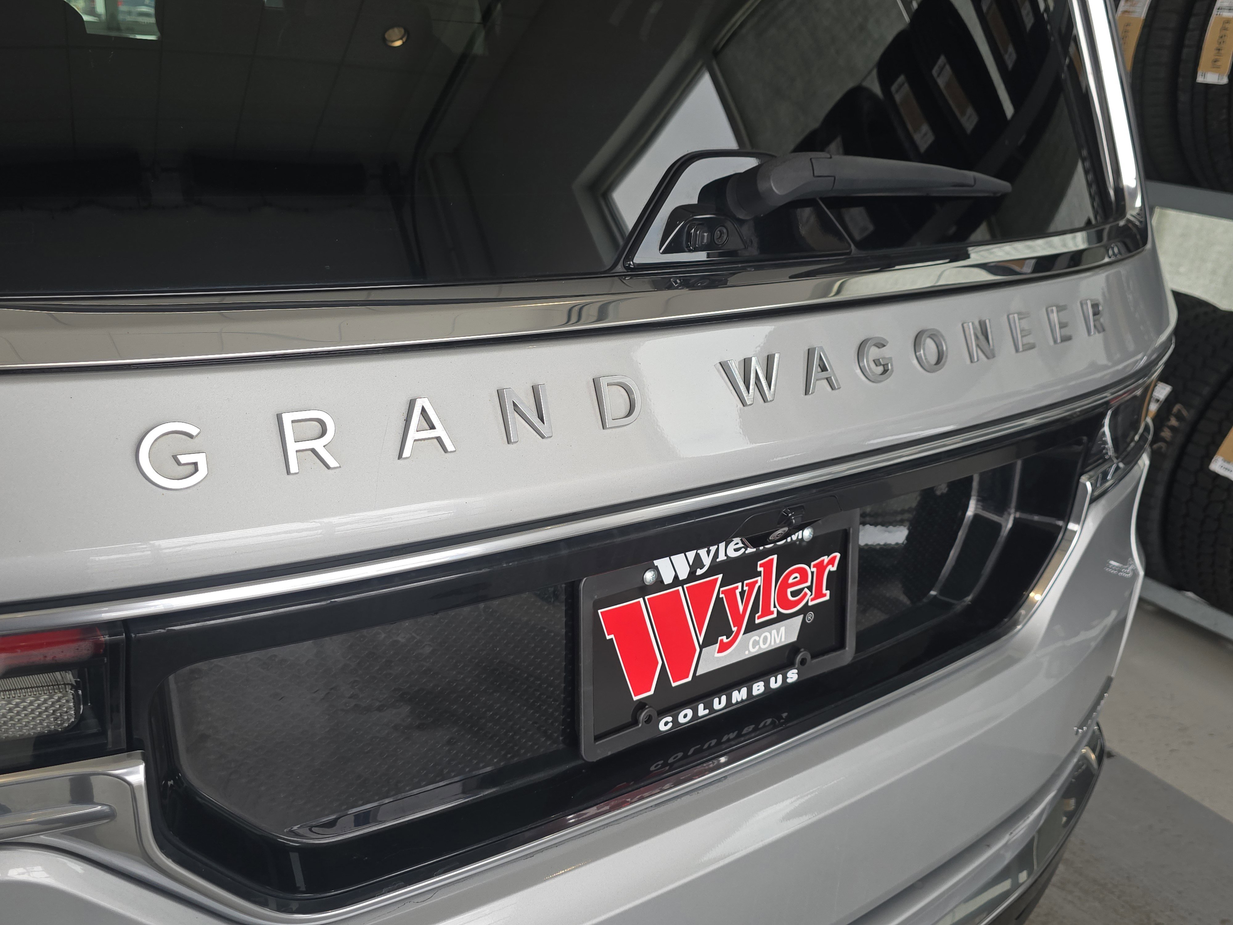 Used 2022 Jeep Grand Wagoneer Series II w/ Convenience Group III image 15