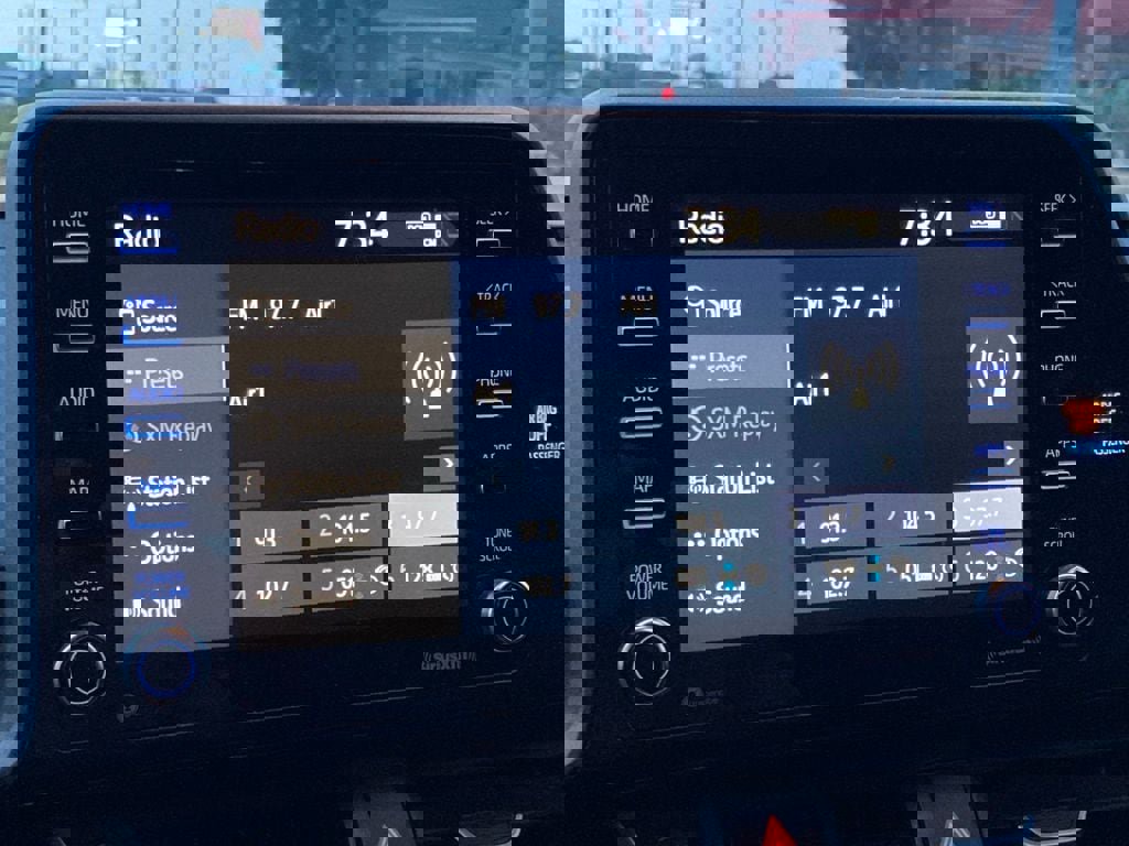 Used 2020 Toyota C-HR LE FWD image 20