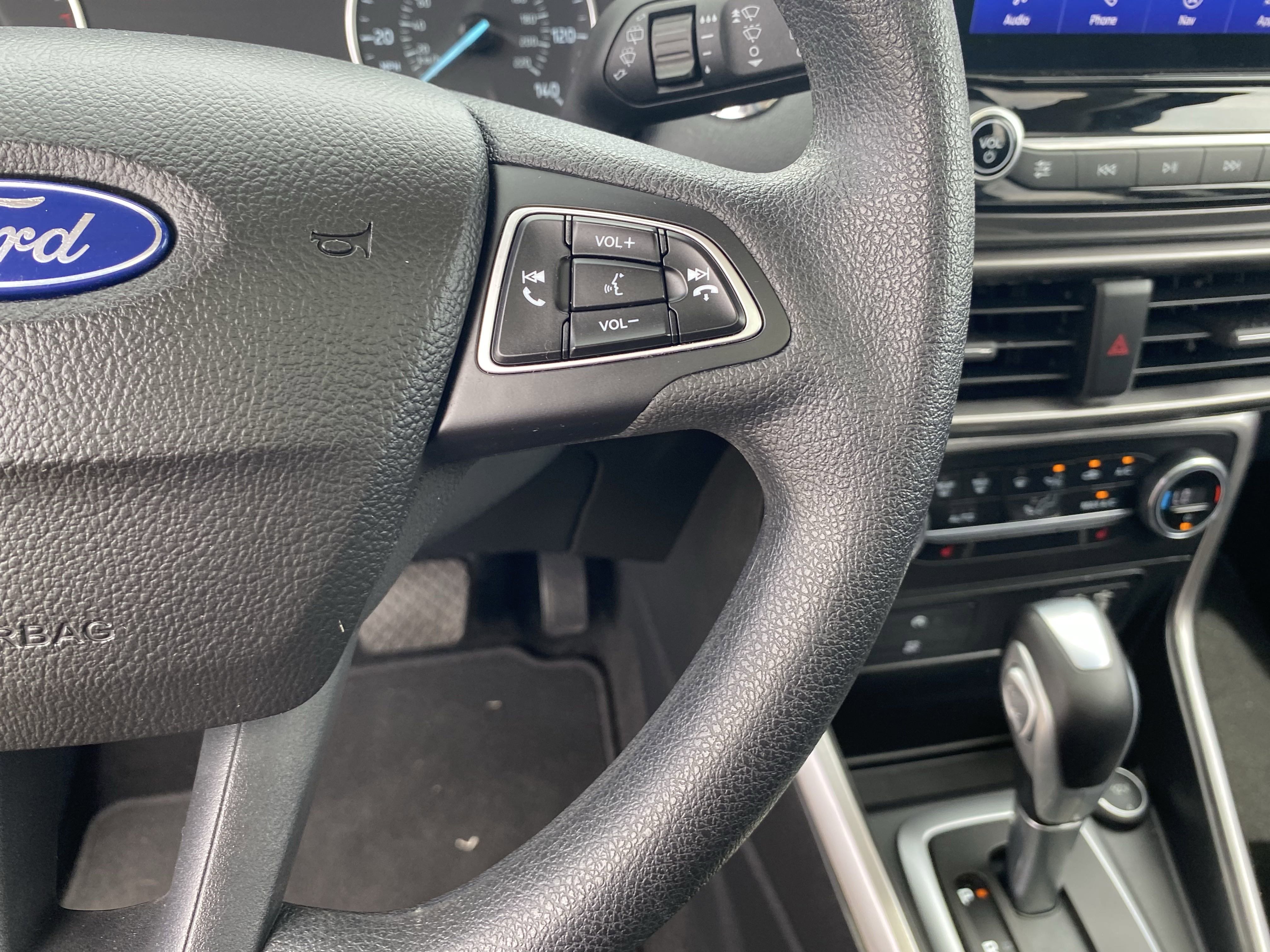 Certified 2022 Ford EcoSport SE w/ SE Convenience Package image 16