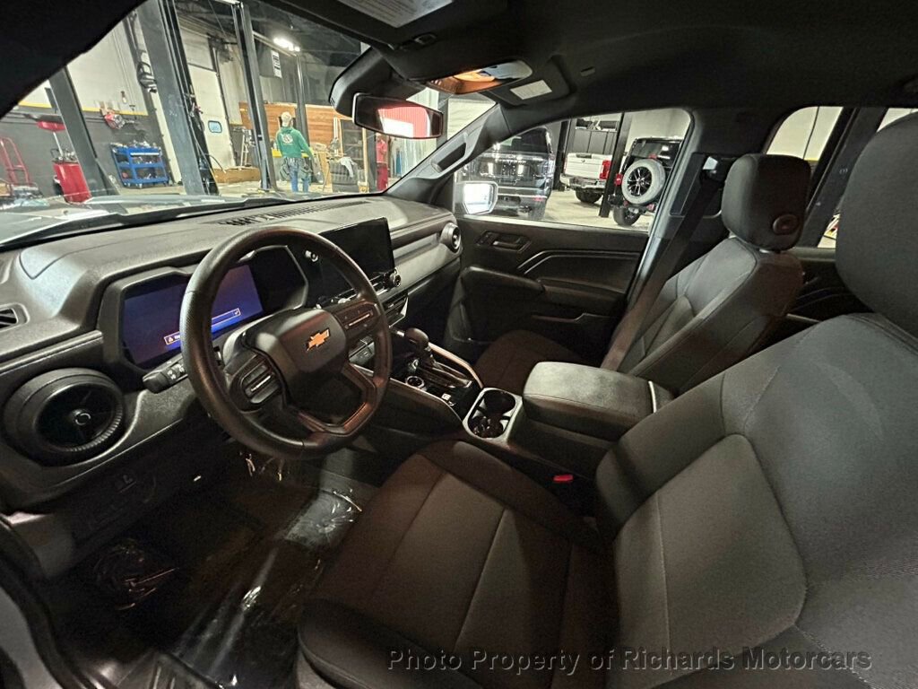 Used 2024 Chevrolet Colorado W/T w/ Advanced Trailering Package image 15