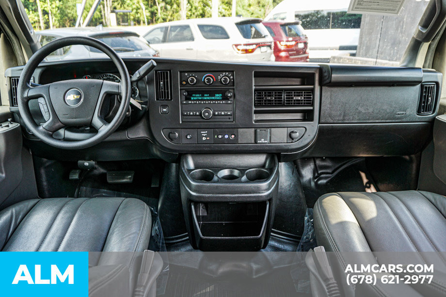 Used 2025 Chevrolet Express 3500 Extended w/ Driver Convenience Package RWD image 28