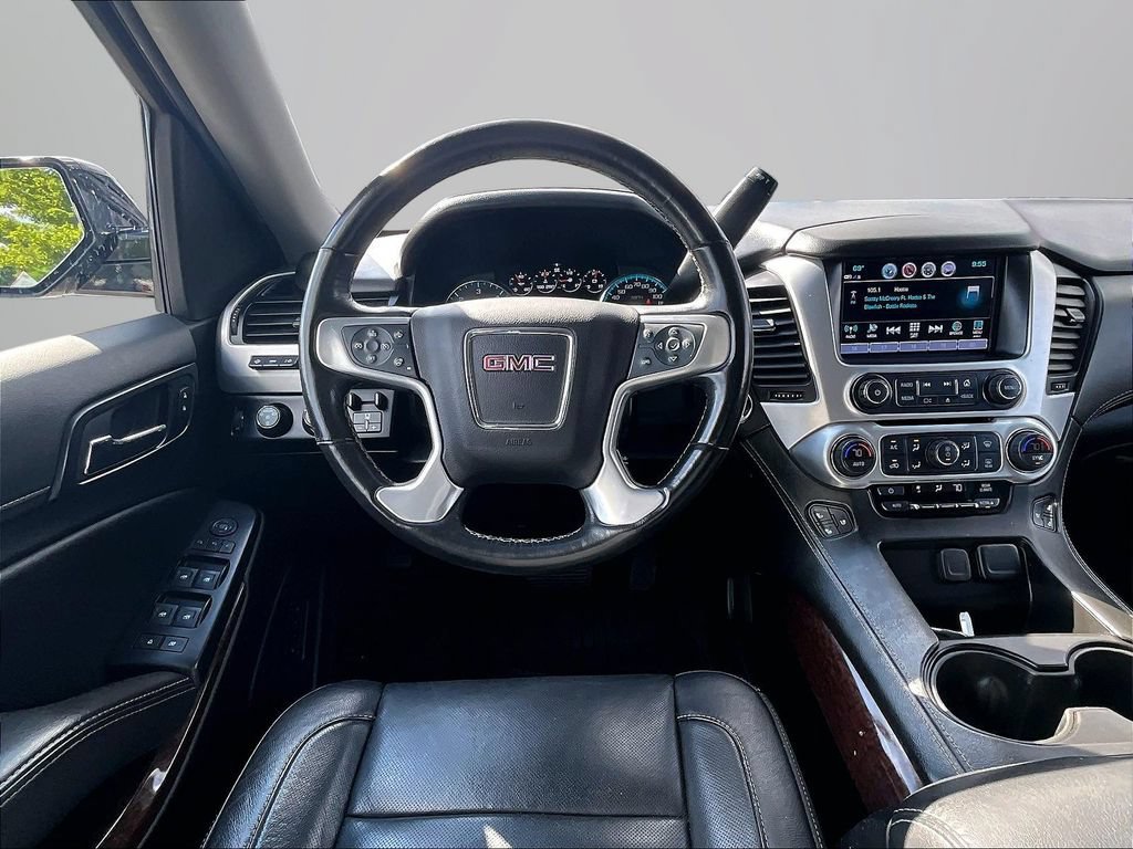 Used 2020 GMC Yukon SLT w/ Graphite Performance Edition AWD/4WD image 6