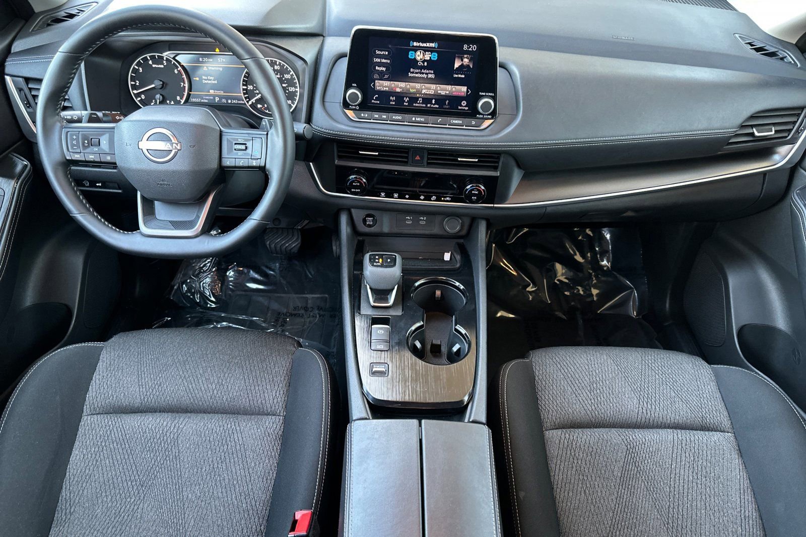 Used 2025 Nissan Rogue SV image 14