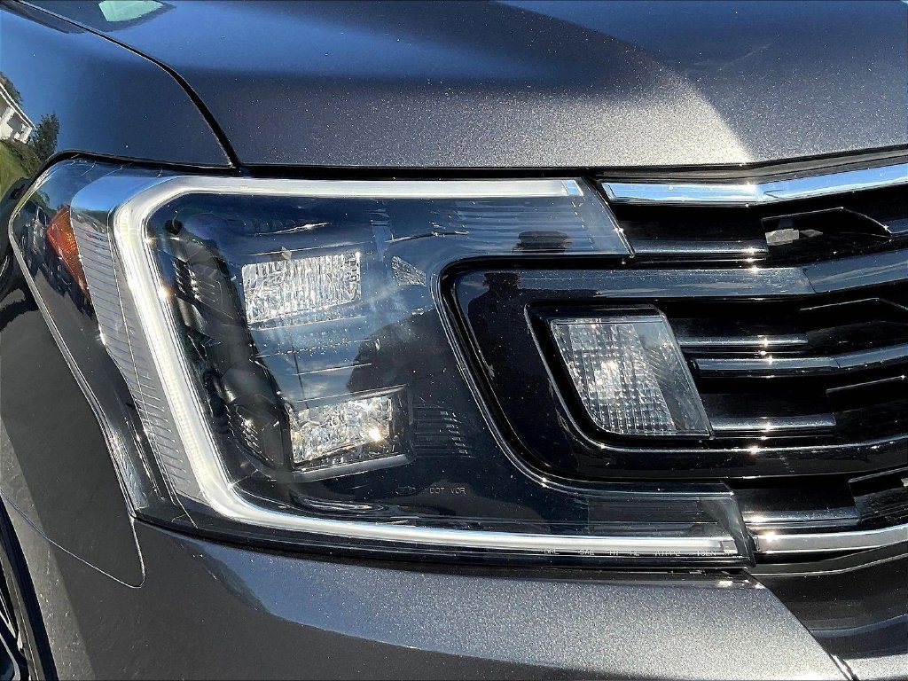 Used 2021 Ford Expedition Max Limited AWD/4WD image 34