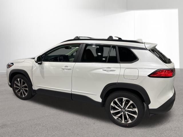 Certified 2023 Toyota Corolla Cross XLE w/ Convenience Package image 11