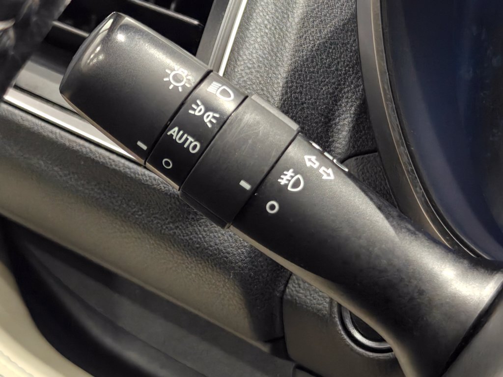 Used 2022 Subaru Ascent Limited w/ Technology Package AWD/4WD image 45