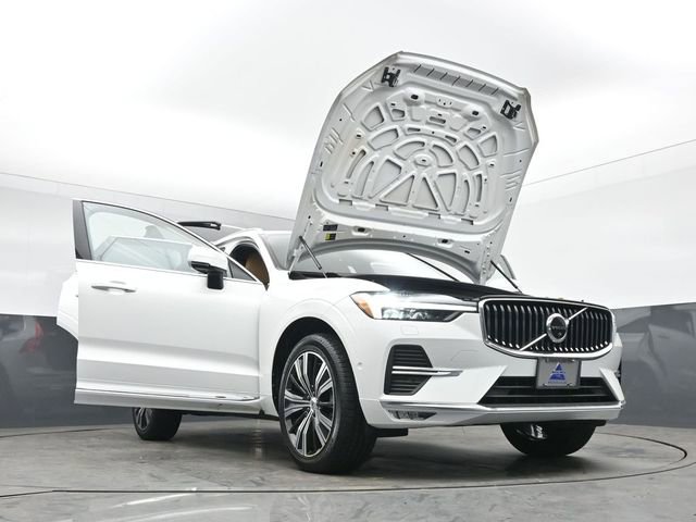 Used 2023 Volvo XC60 B5 Ultimate w/ Climate Package image 56
