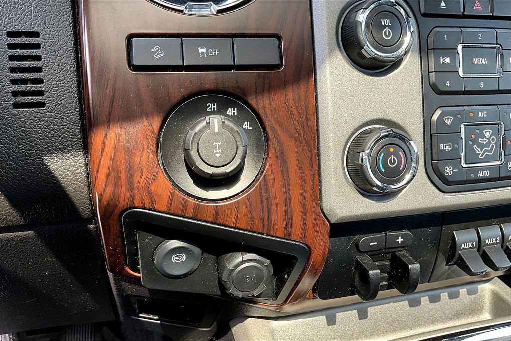 Used 2016 Ford F350 Lariat w/ Lariat Ultimate Package image 18