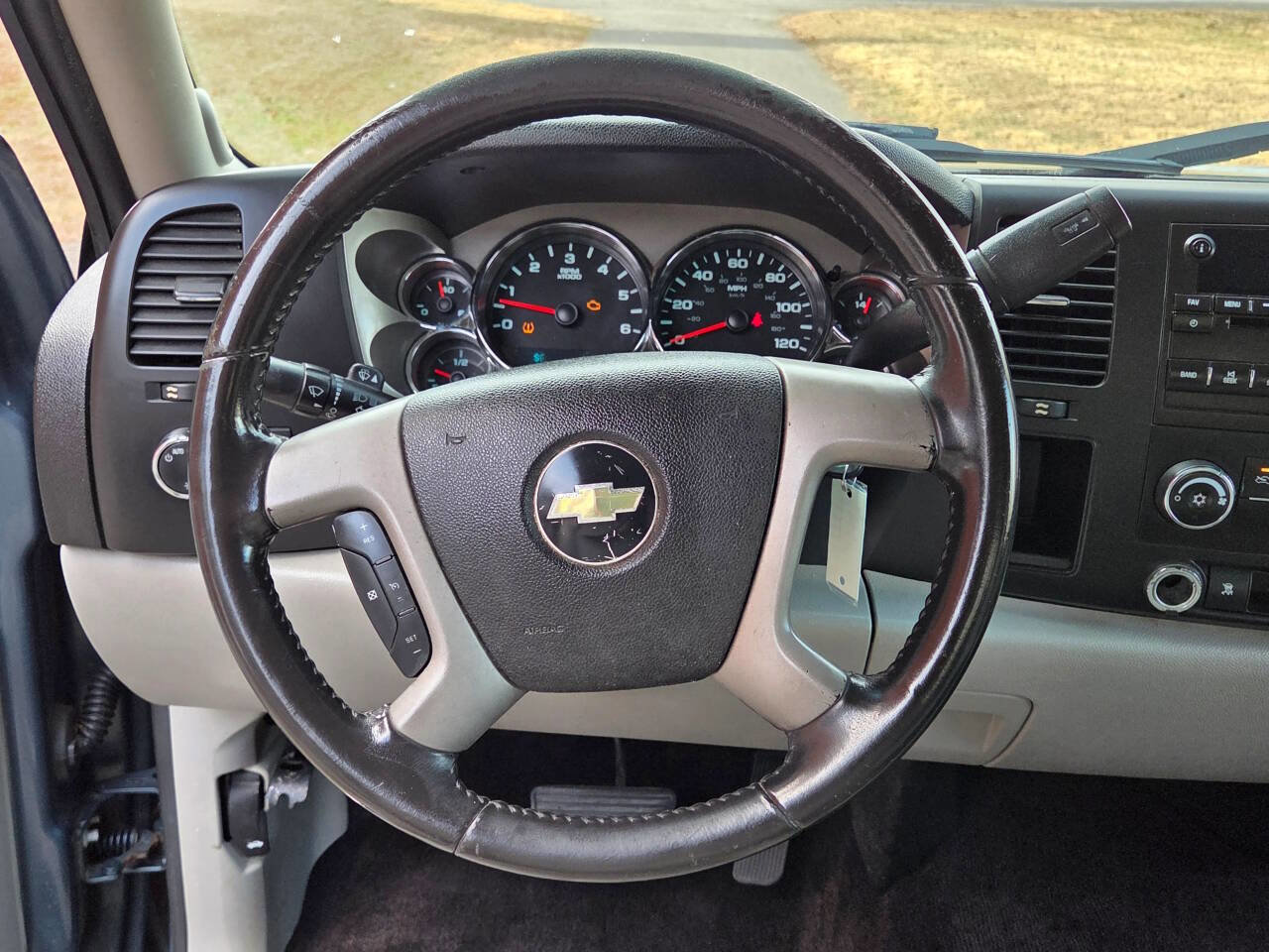 Used 2010 Chevrolet Silverado 1500 LT w/ Regional Value Package image 16