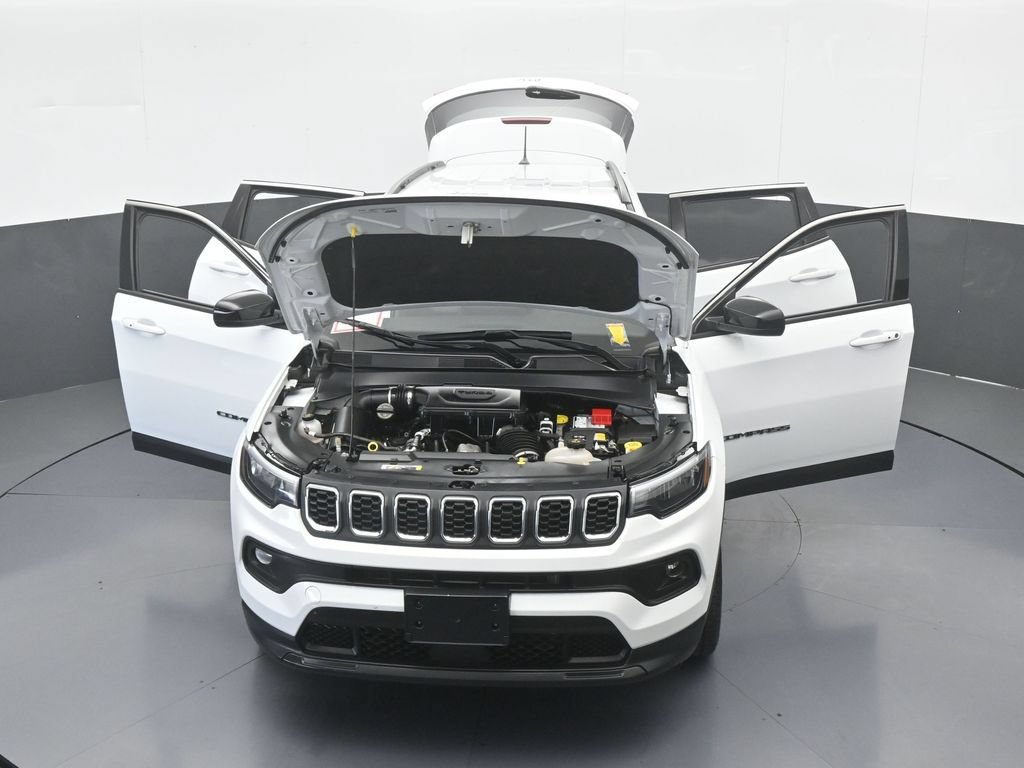 Used 2024 Jeep Compass Latitude AWD/4WD image 66