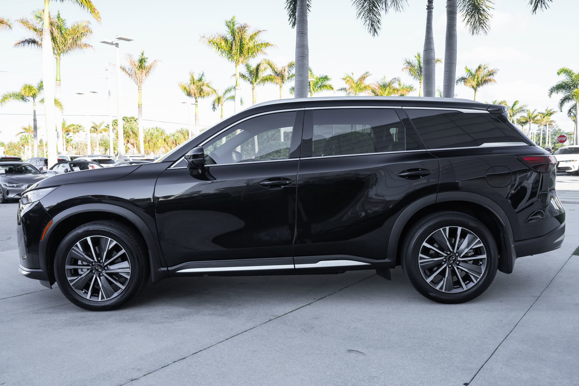 Used 2026 INFINITI QX60 Luxe w/ Cargo Package image 19