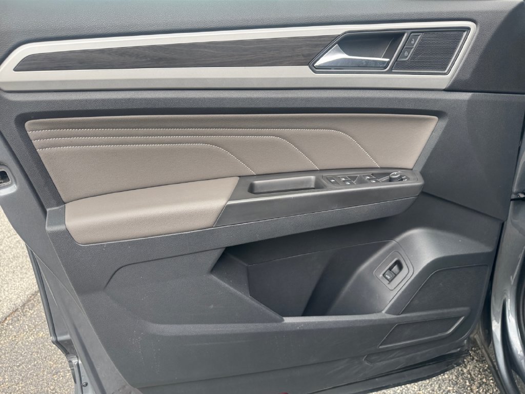 Used 2023 Volkswagen Atlas SE AWD/4WD image 23