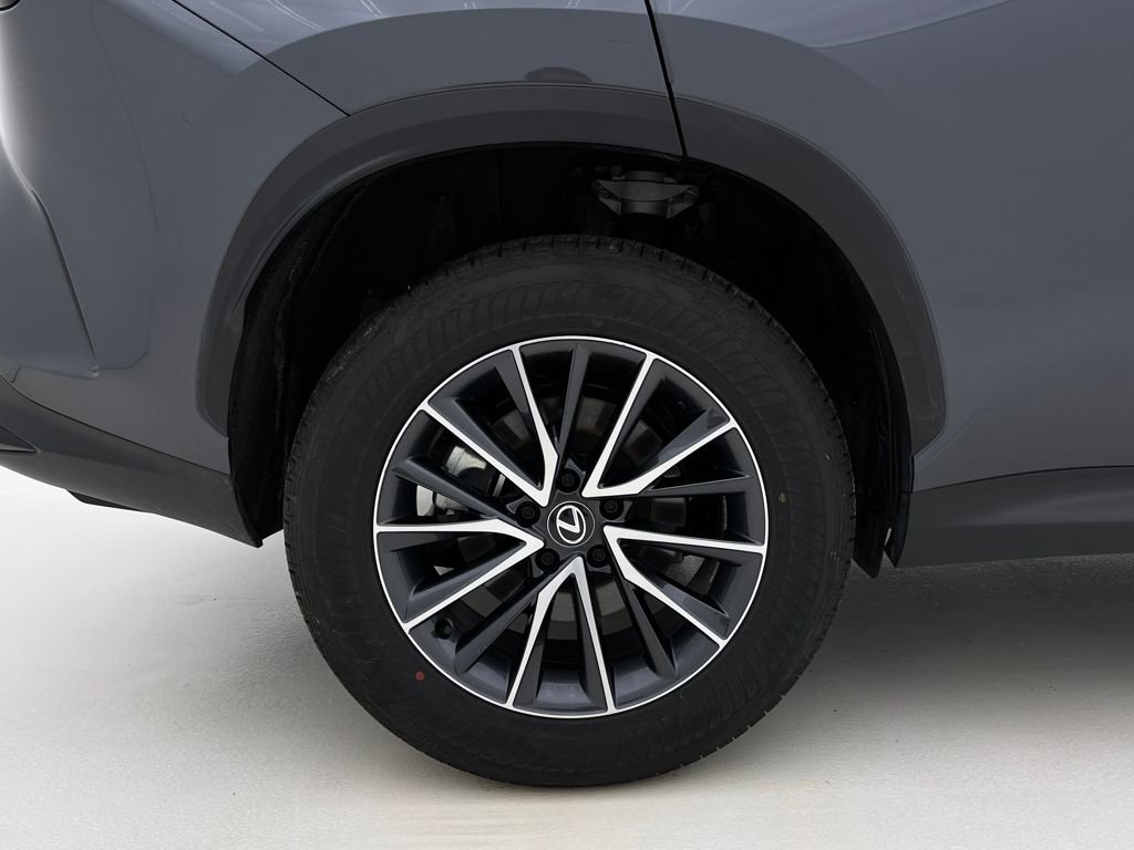 Used 2025 Lexus NX 350 AWD w/ Accessory Package (2T) image 29