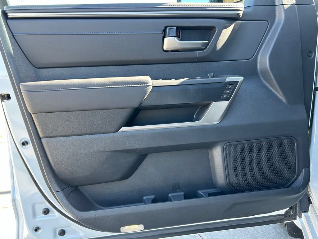Used 2026 Toyota Sequoia Platinum AWD/4WD image 12