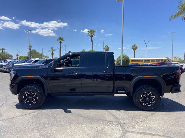 Used 2025 GMC Sierra 2500 AT4 w/ Technology Package AWD/4WD image 4