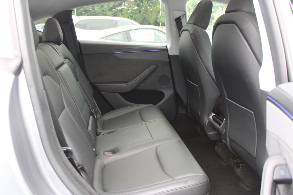 Used 2026 Tesla Model Y Long Range AWD/4WD image 14