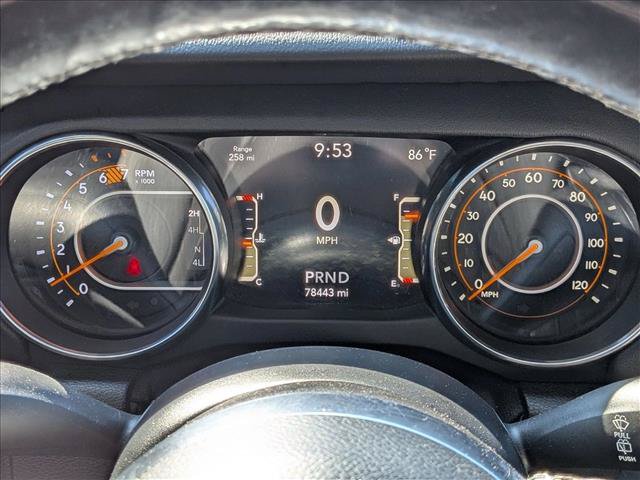 Used 2018 Jeep Wrangler Unlimited Sahara AWD/4WD image 12
