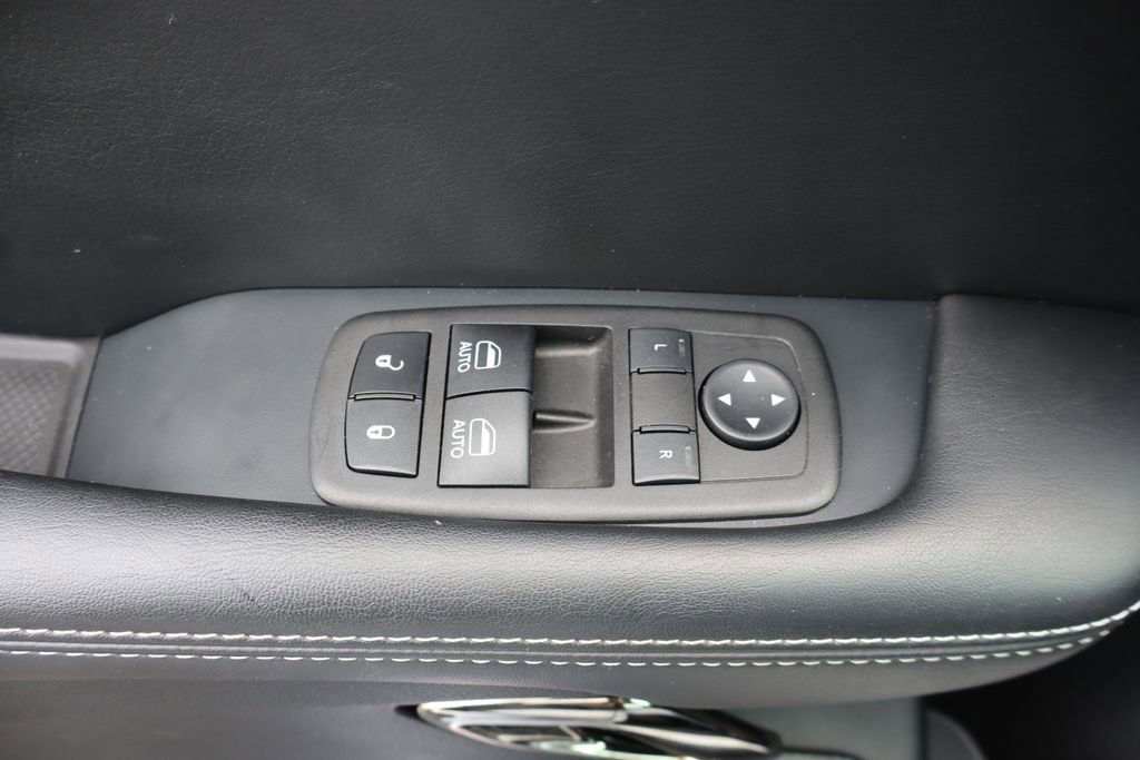 Used 2023 Dodge Challenger SRT Hellcat w/ Driver Convenience Group RWD image 24