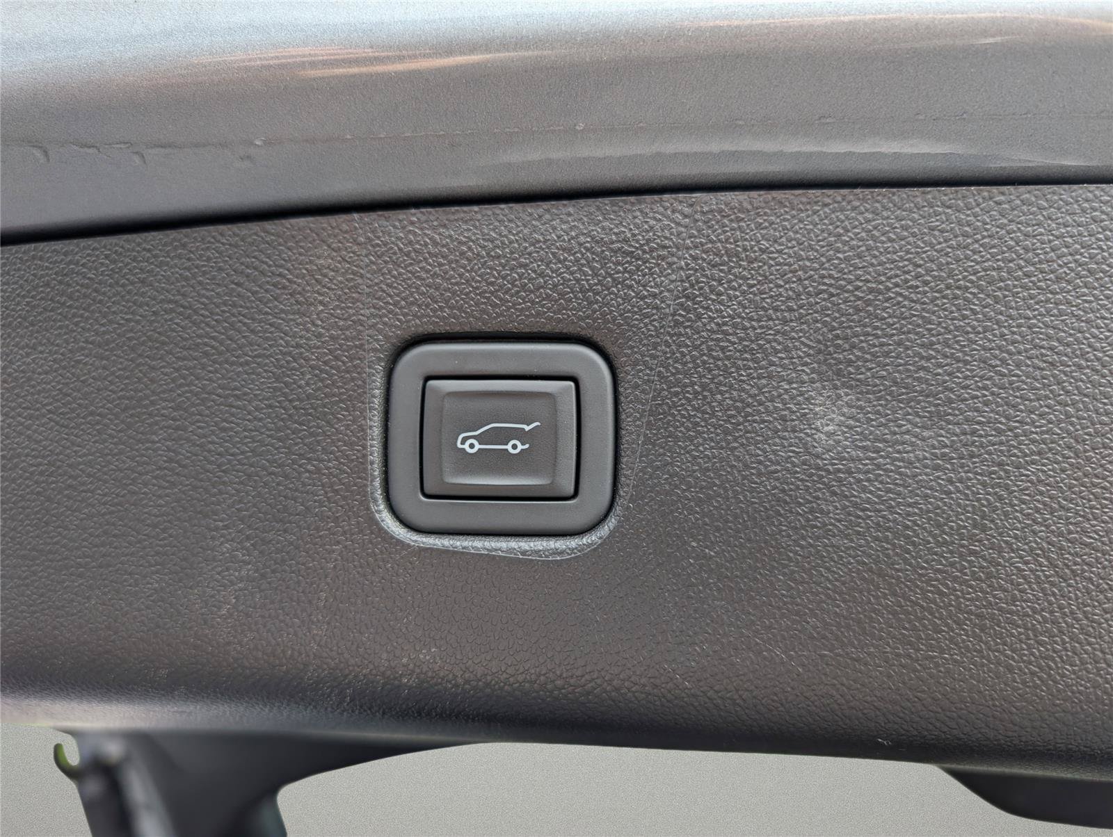 Used 2024 Chevrolet Blazer LT FWD image 31