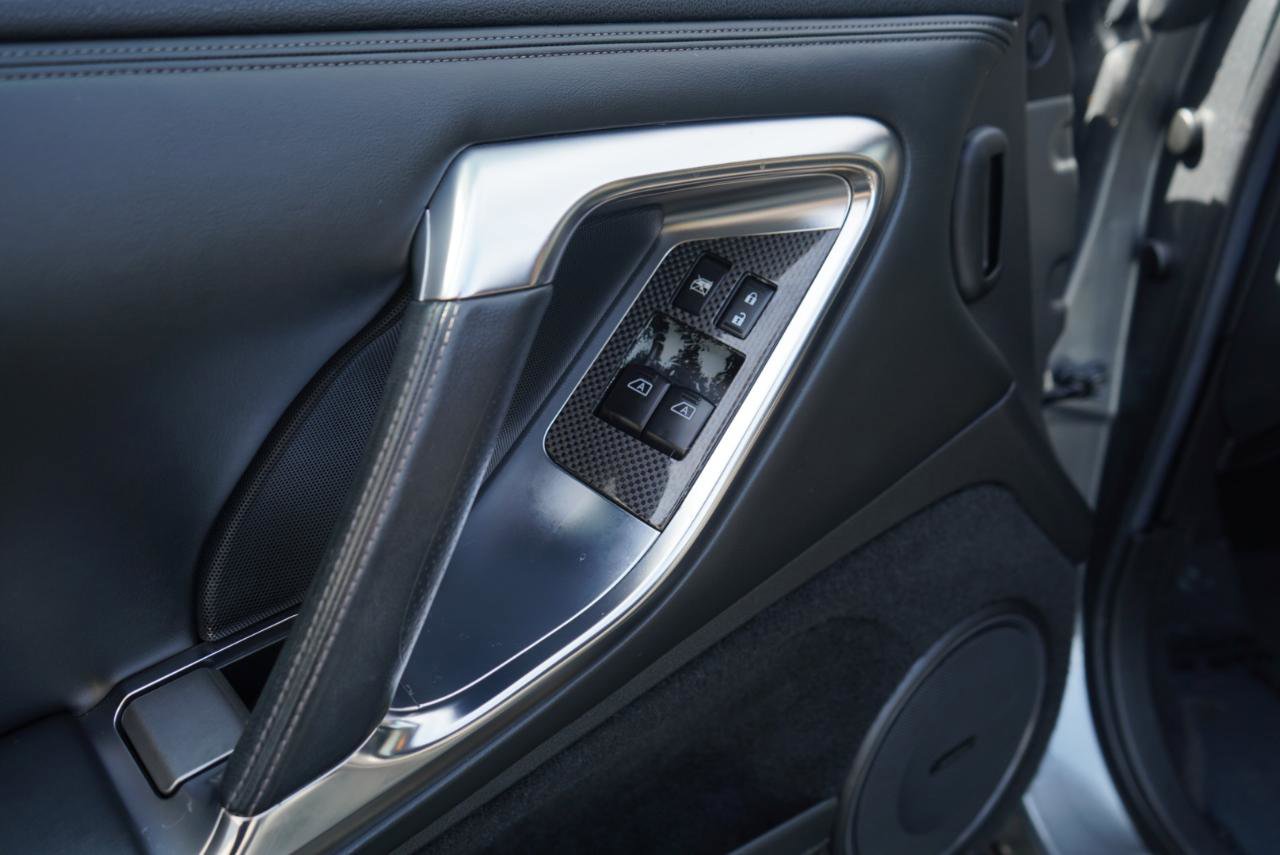 Used 2010 Nissan GT-R Premium image 17