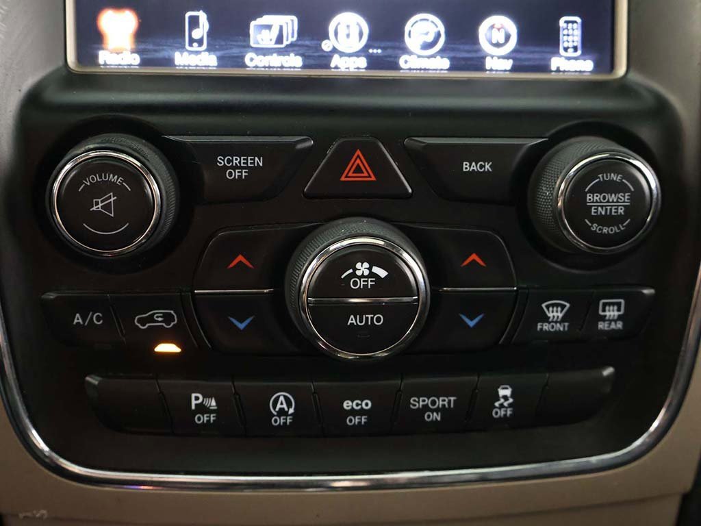 Used 2017 Jeep Grand Cherokee Limited image 53