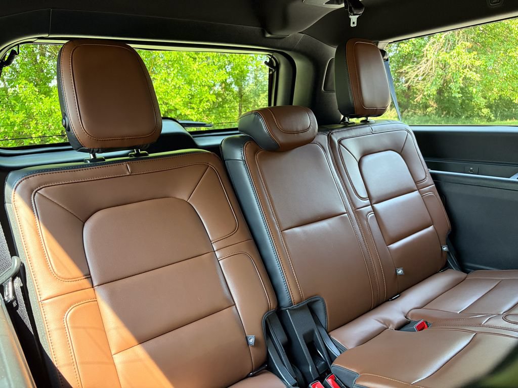 Certified 2022 Lincoln Navigator L Reserve AWD/4WD image 35