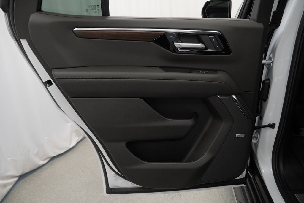 New 2026 Chevrolet Tahoe High Country w/ Sun And Tow Package AWD/4WD image 27