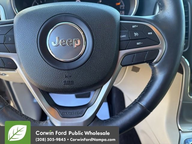 Used 2018 Jeep Grand Cherokee Laredo image 16