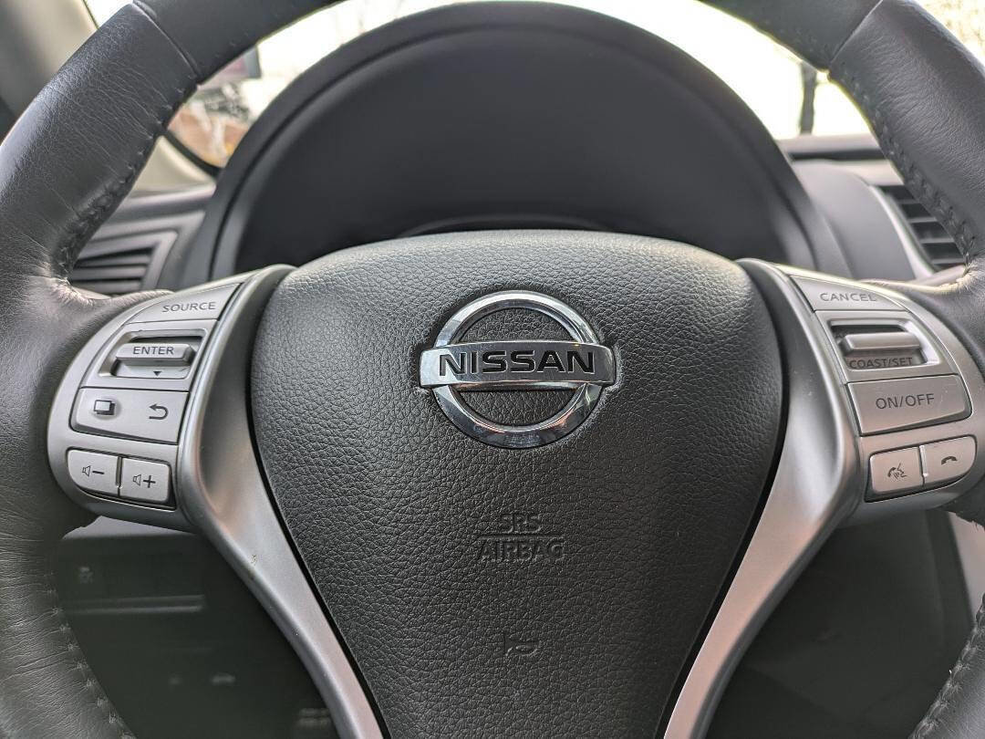 Used 2018 Nissan Altima 2.5 SV image 16