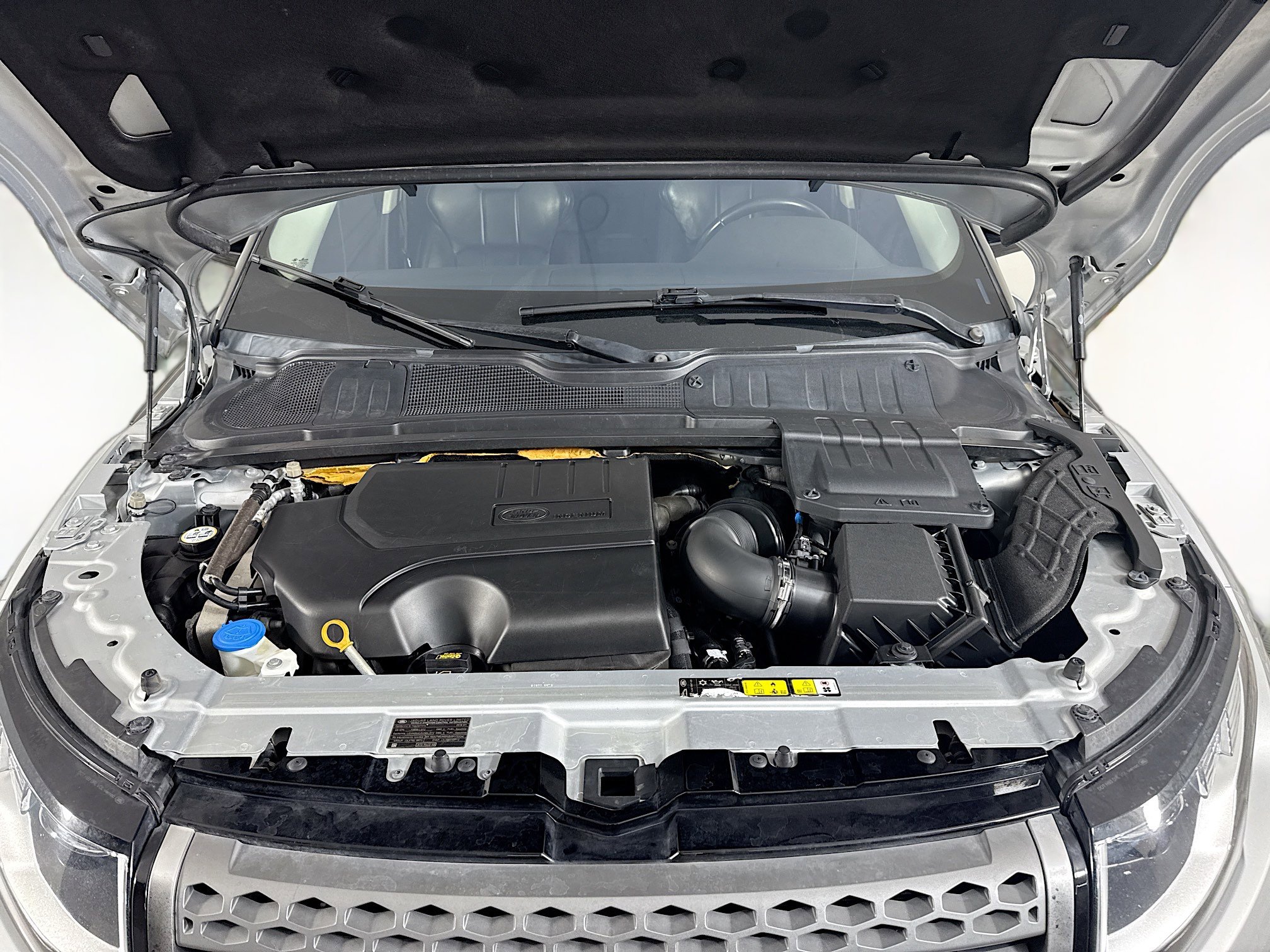 Used 2018 Land Rover Range Rover Evoque SE AWD/4WD image 39