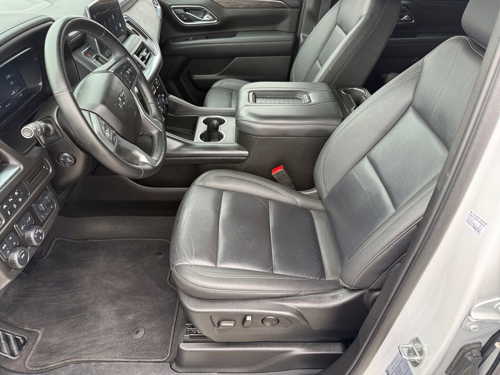 Used 2024 Chevrolet Tahoe Z71 w/ Luxury Package AWD/4WD image 10
