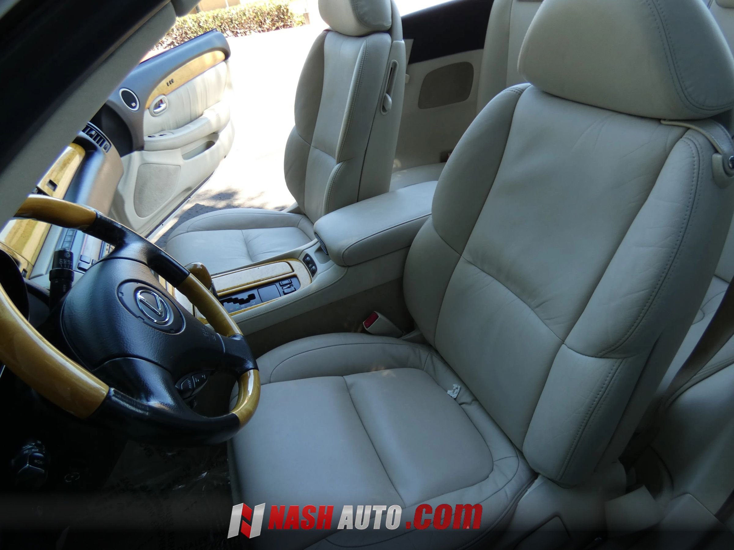 Used 2003 Lexus SC 430 Convertible RWD image 39