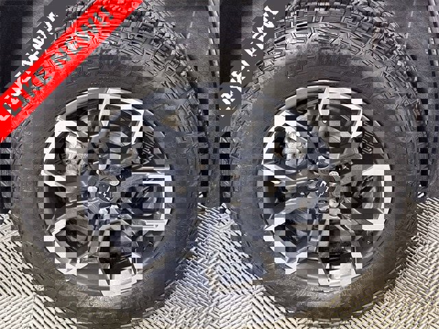 Used 2025 Chevrolet Equinox ACTIV w/ Safety and Technology Package image 34