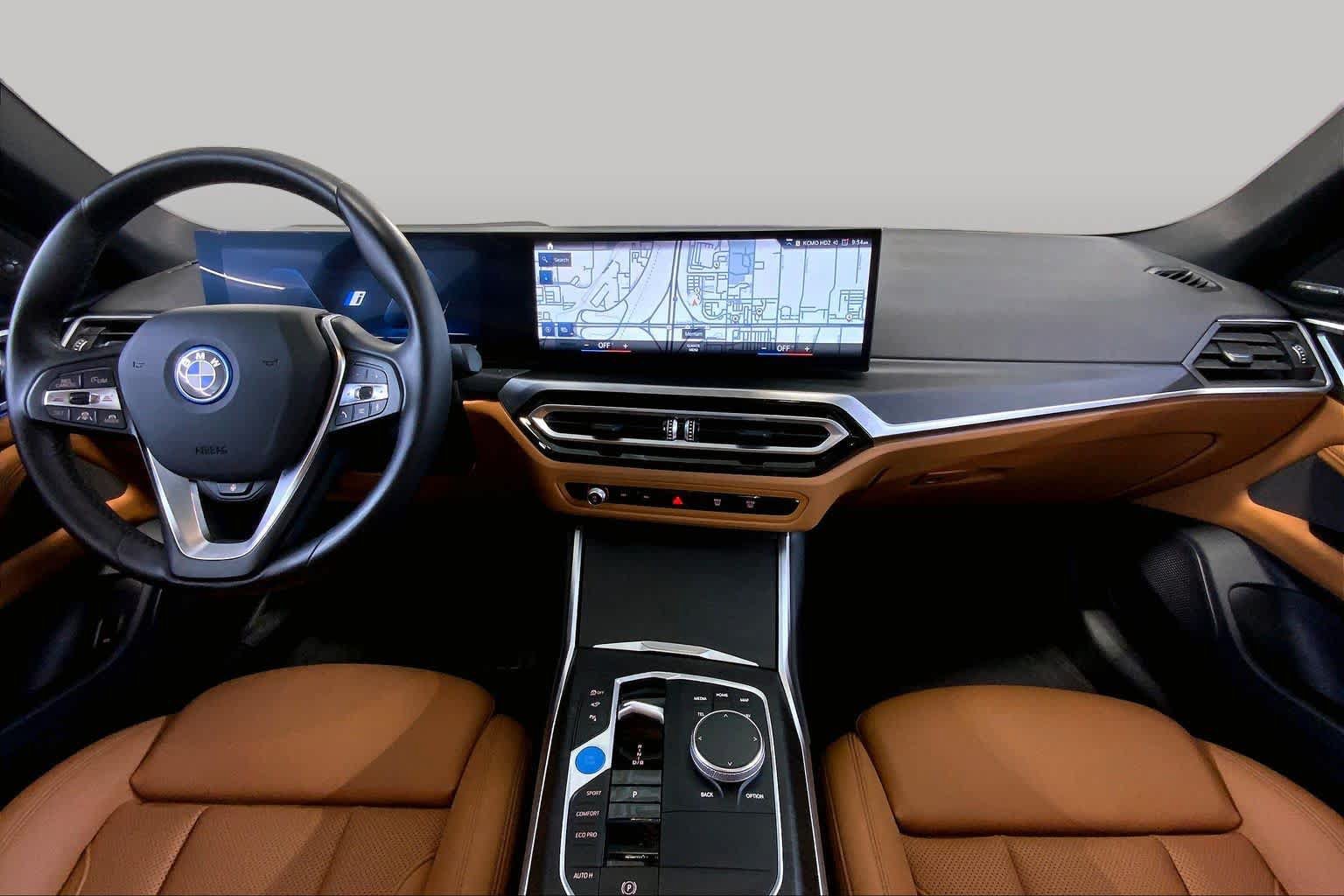 Used 2023 BMW i4 eDrive40 RWD image 15