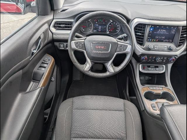 Used 2023 GMC Acadia SLE w/ Driver Convenience Package image 10