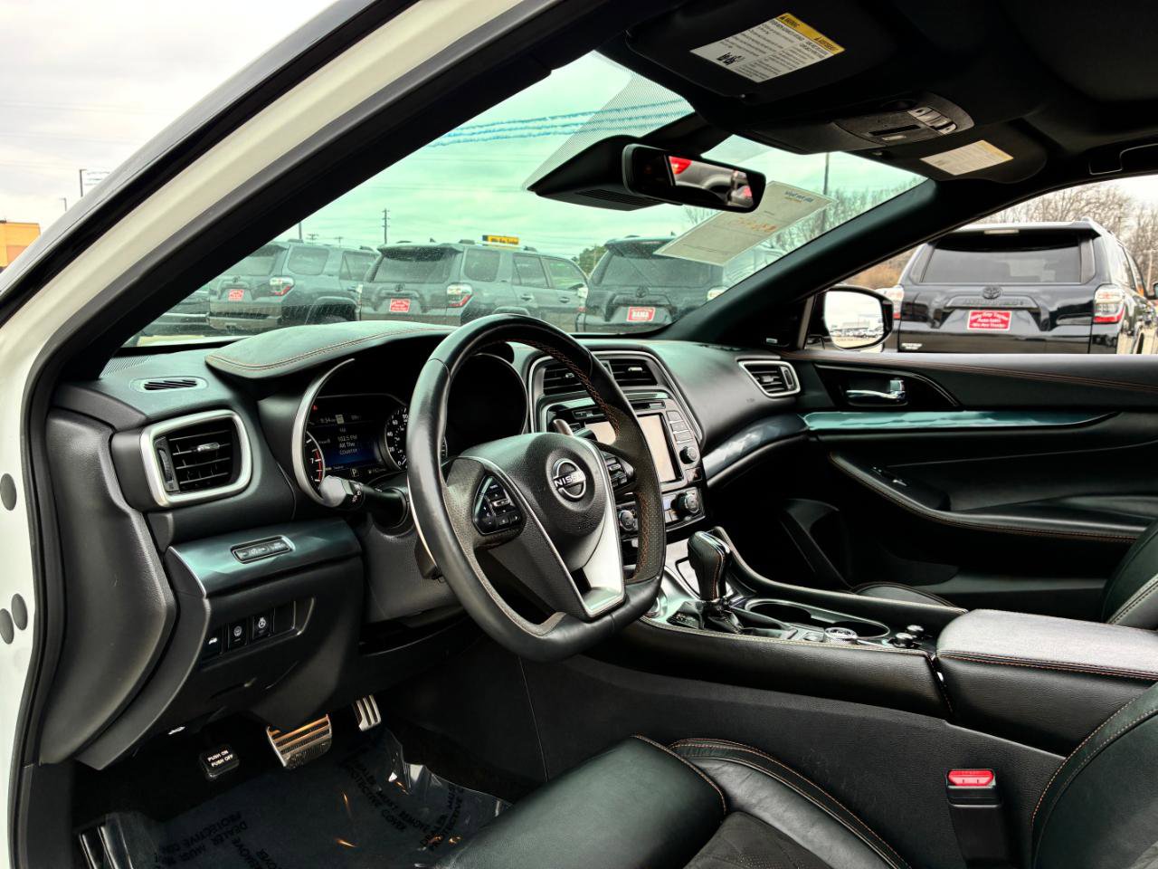 Used 2023 Nissan Maxima SR w/ Sport Mat Group image 14