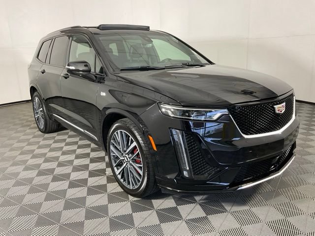 Used 2024 Cadillac XT6 Sport w/ Platinum Package AWD/4WD image 3