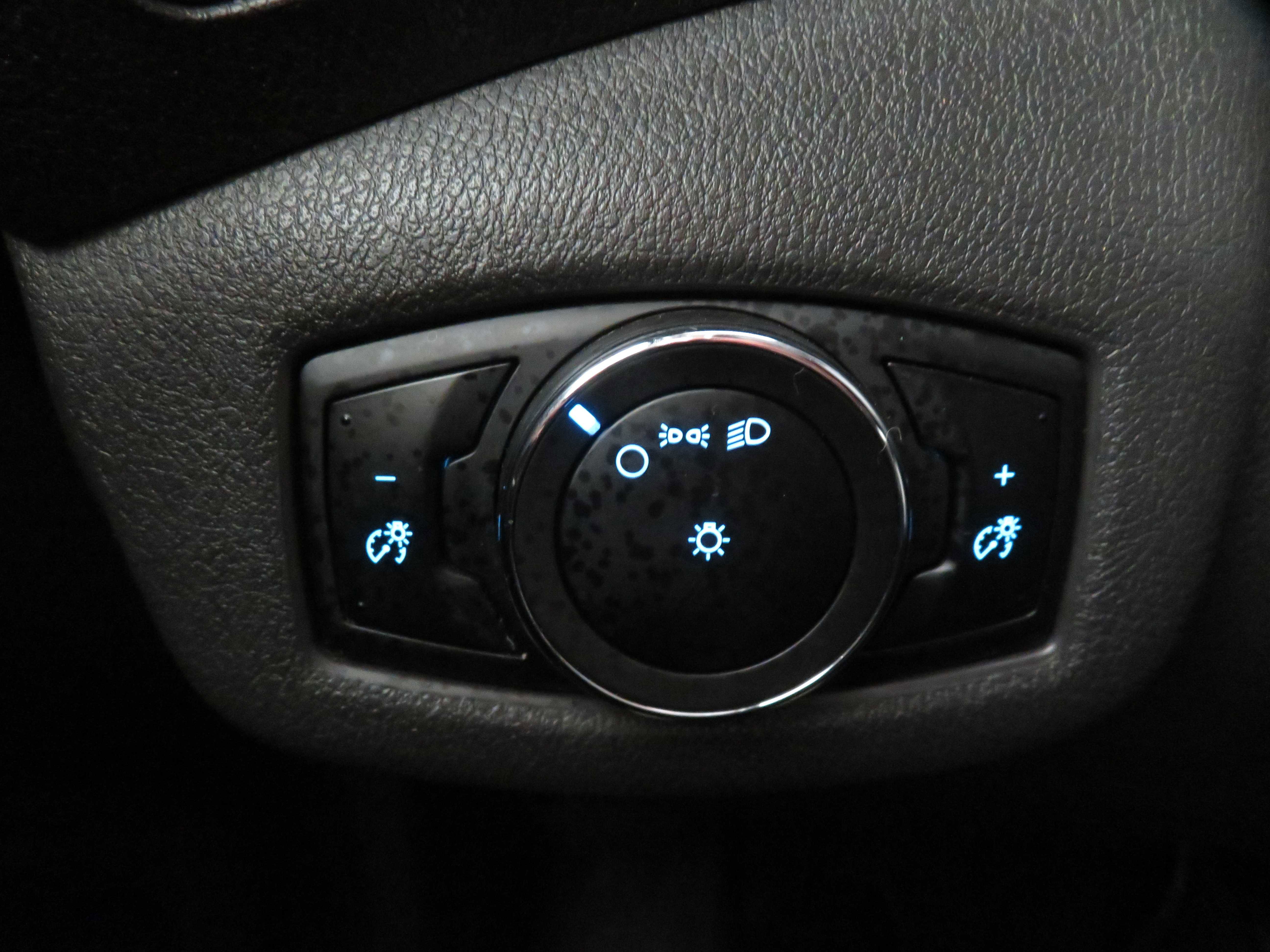 Used 2016 Ford Transit Connect XL image 30