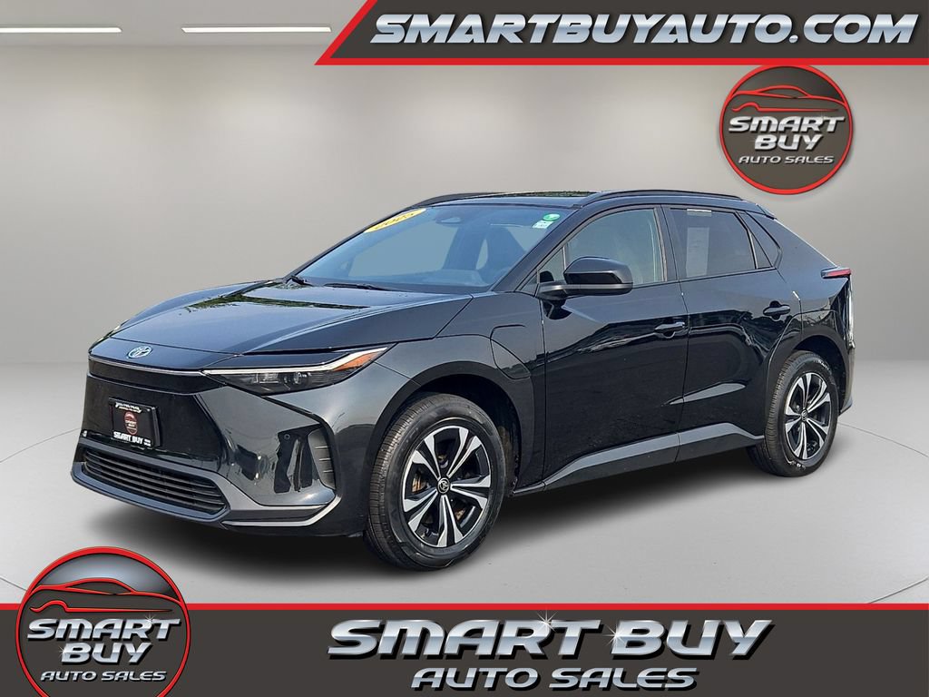 Used 2025 Toyota bZ4X FWD w/ Weather Package image 1
