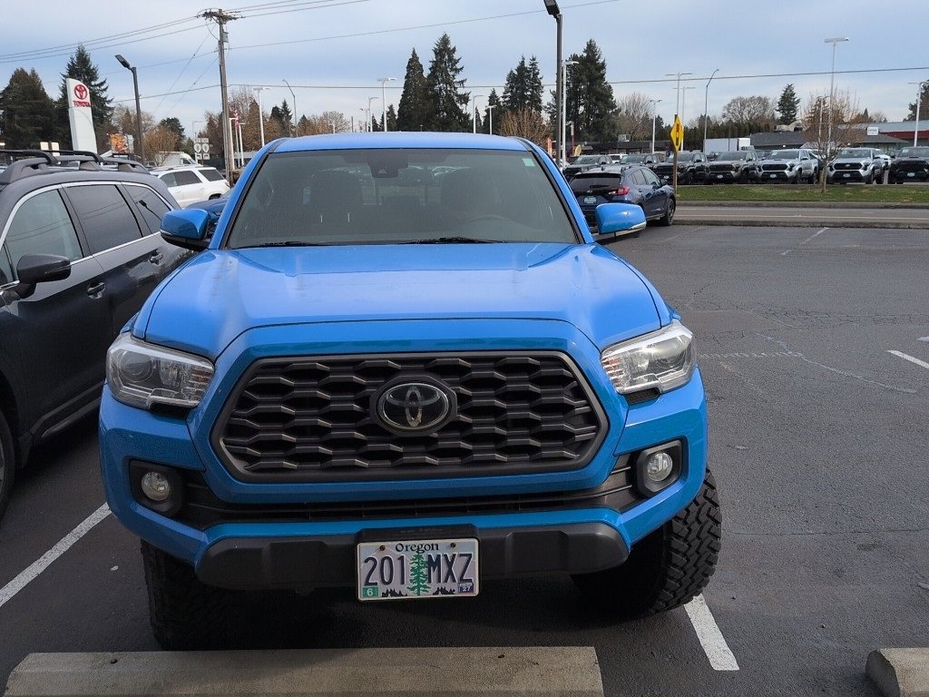 Certified 2021 Toyota Tacoma TRD Off-Road image 3