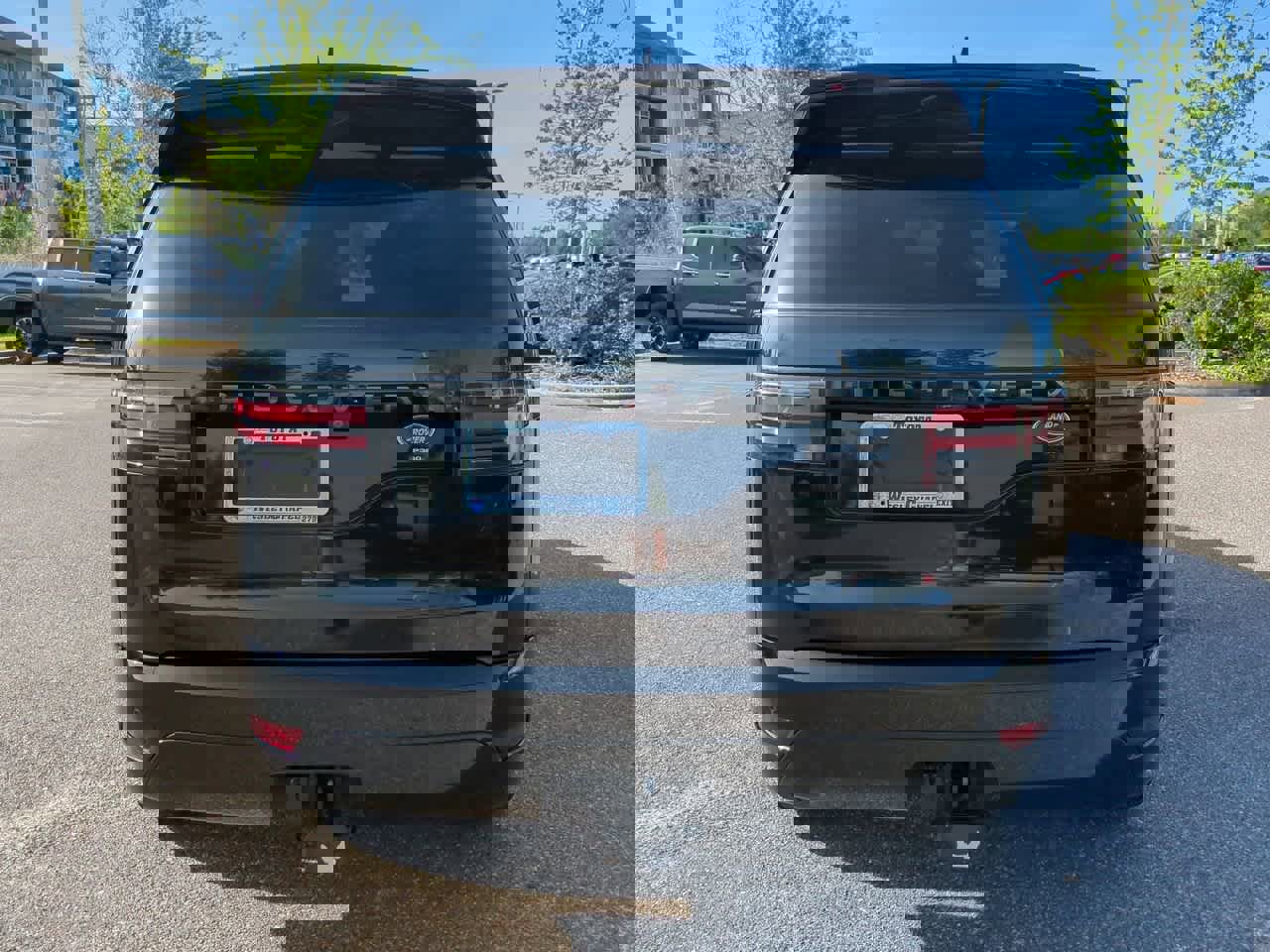 Used 2021 Land Rover Discovery S R-Dynamic image 5