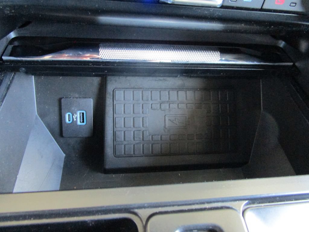 Used 2022 Ford F150 Lariat w/ Equipment Group 502A High AWD/4WD image 42