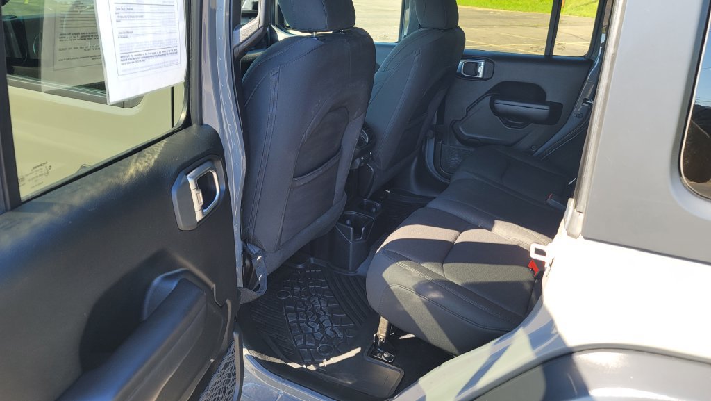 Used 2019 Jeep Wrangler Unlimited Sport S AWD/4WD image 25